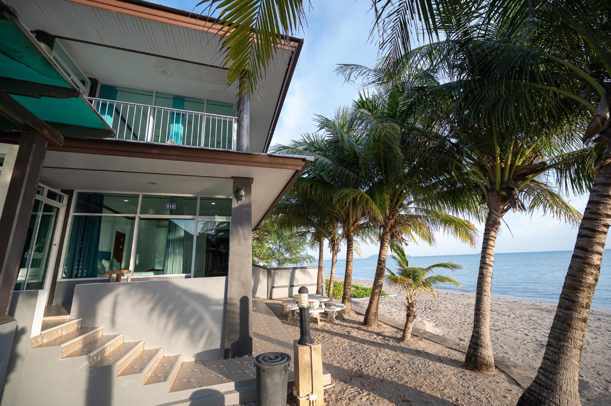 Baan Faa Talaychan Resort Chao Lao Beach Exterior foto